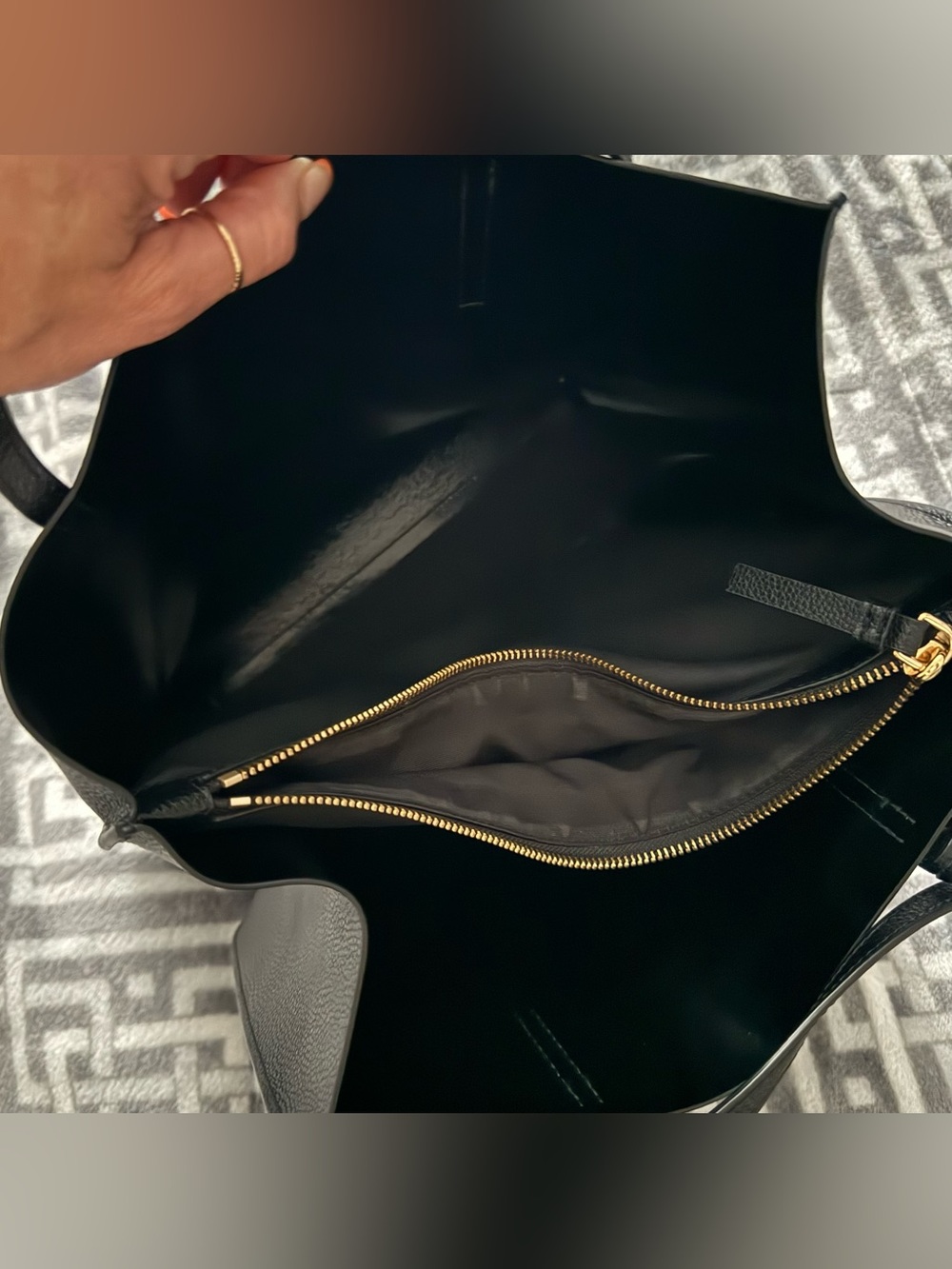Marc Jacobs ‘The Grind’ Black Pebbled Leather Tote - Picture 6 of 14